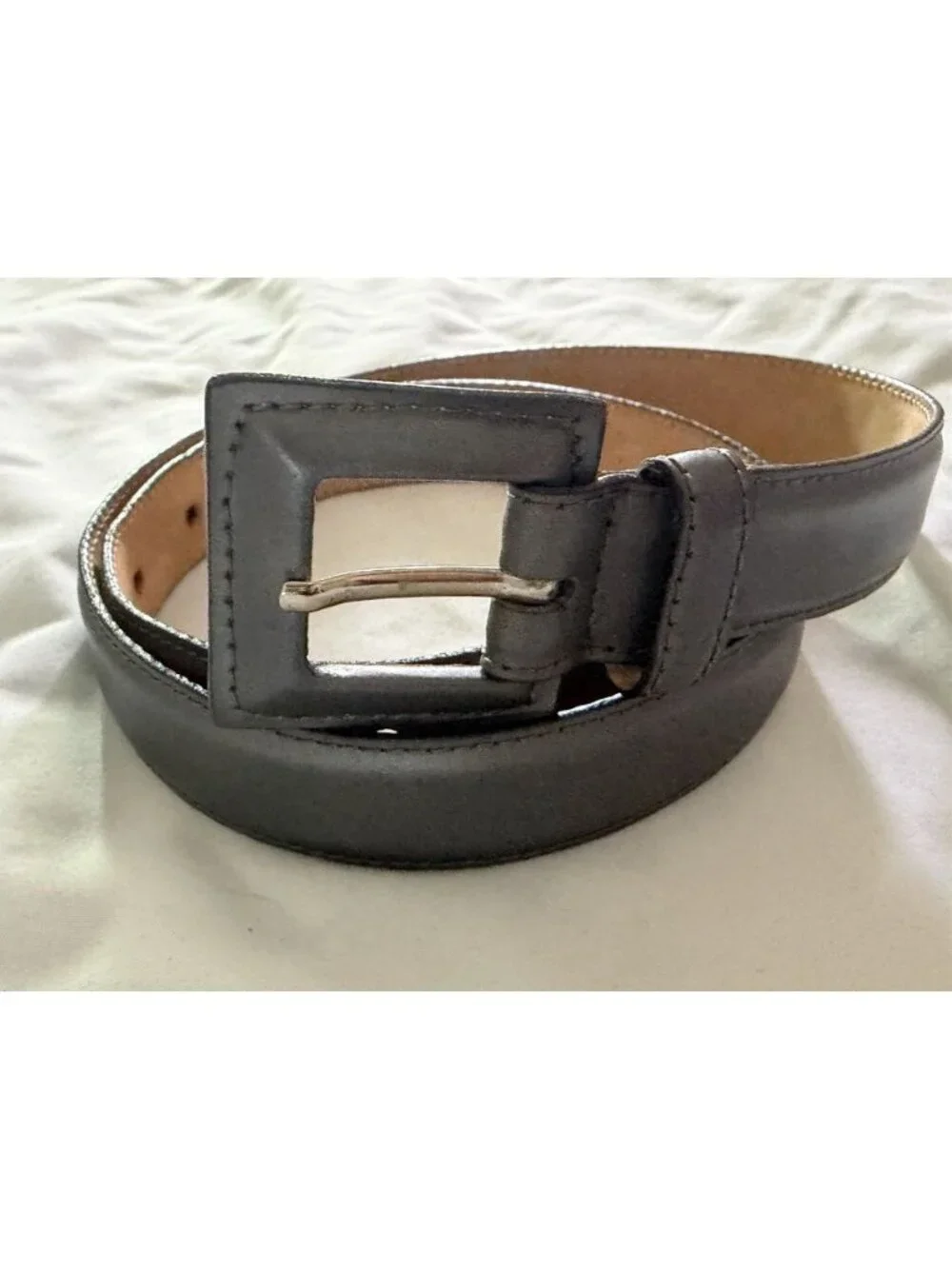 Vintage Saks Fifth Avenue Gray Women’s Leather Belt Covered Buckle Size Medium